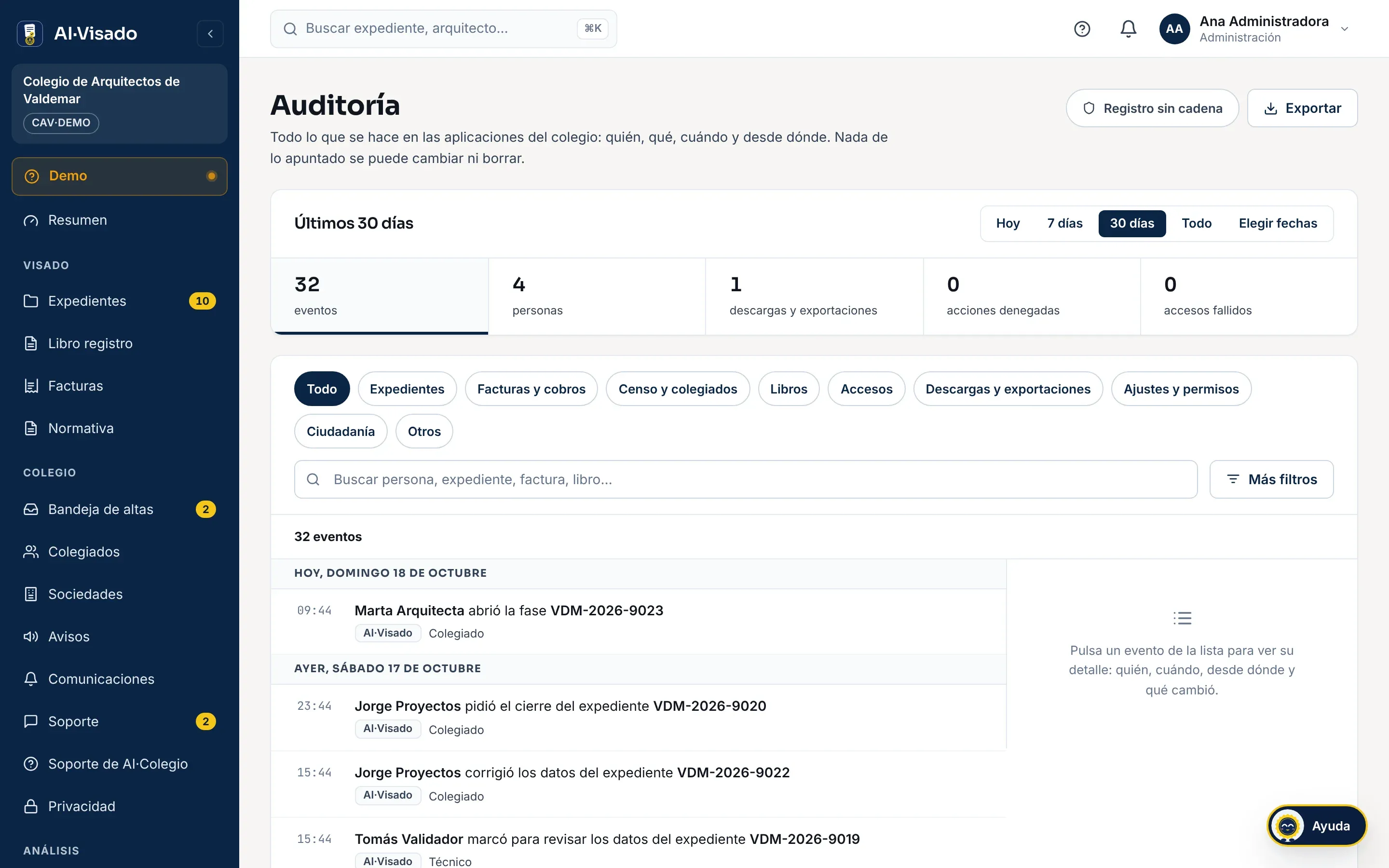 Registro de auditoría del panel del colegio: resumen de los últimos 30 días con eventos, personas, descargas, acciones denegadas y accesos fallidos, filtros por área, buscador y la lista de eventos con quién hizo qué y en qué expediente.